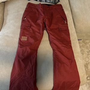 DC women’s snowboarding pants